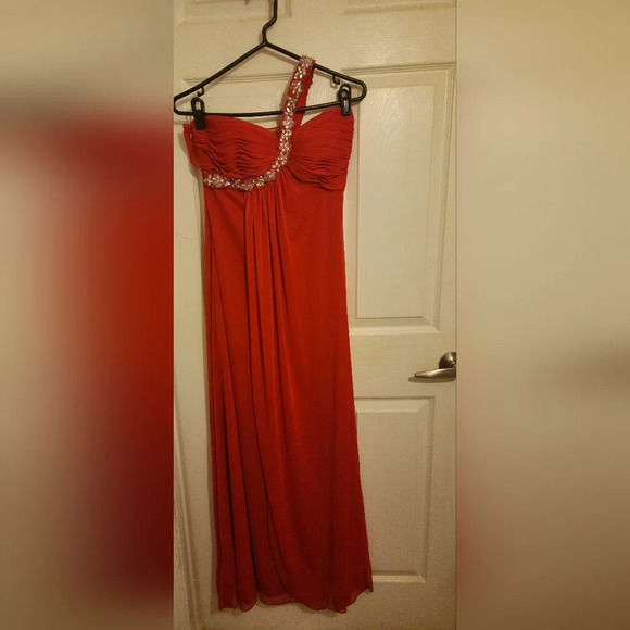 Stunning Cache Beaded One Shoulder Gown, Sz 4 - Picture 2 of 4
